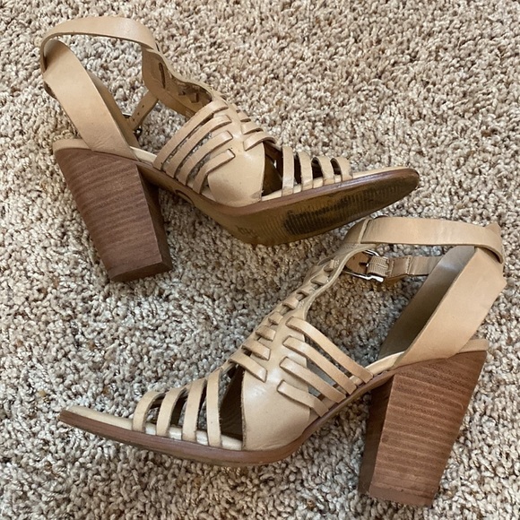 Gianni Bini “Heart Braker” Caged Leather Heels - Picture 6 of 10